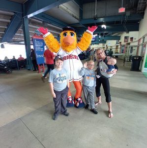 Meet your Posher, Vickiann